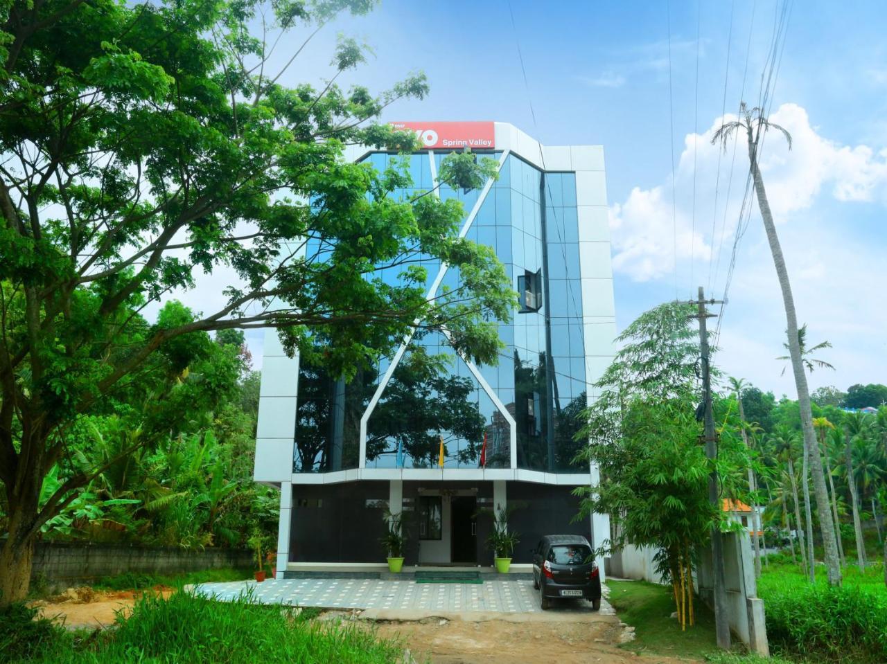 Oyo 9557 Near Kims Hospital Otel Thiruvananthapuram Dış mekan fotoğraf