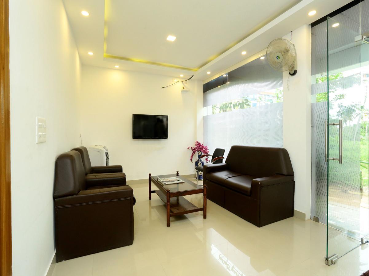 Oyo 9557 Near Kims Hospital Otel Thiruvananthapuram Dış mekan fotoğraf