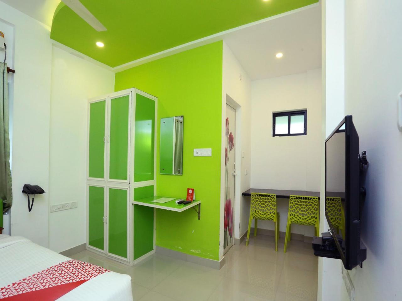 Oyo 9557 Near Kims Hospital Otel Thiruvananthapuram Dış mekan fotoğraf