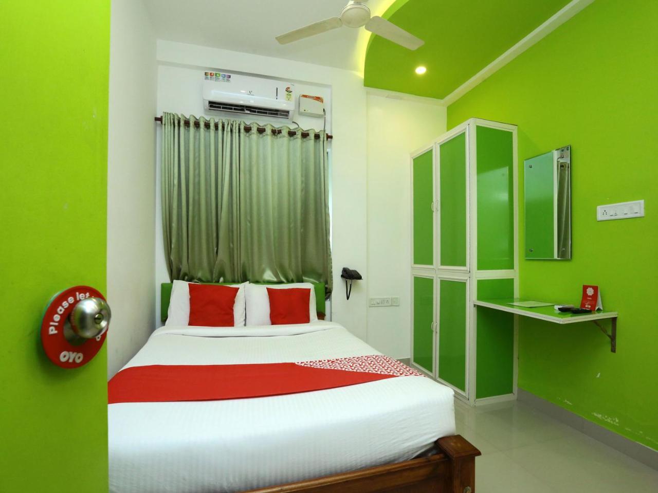 Oyo 9557 Near Kims Hospital Otel Thiruvananthapuram Dış mekan fotoğraf